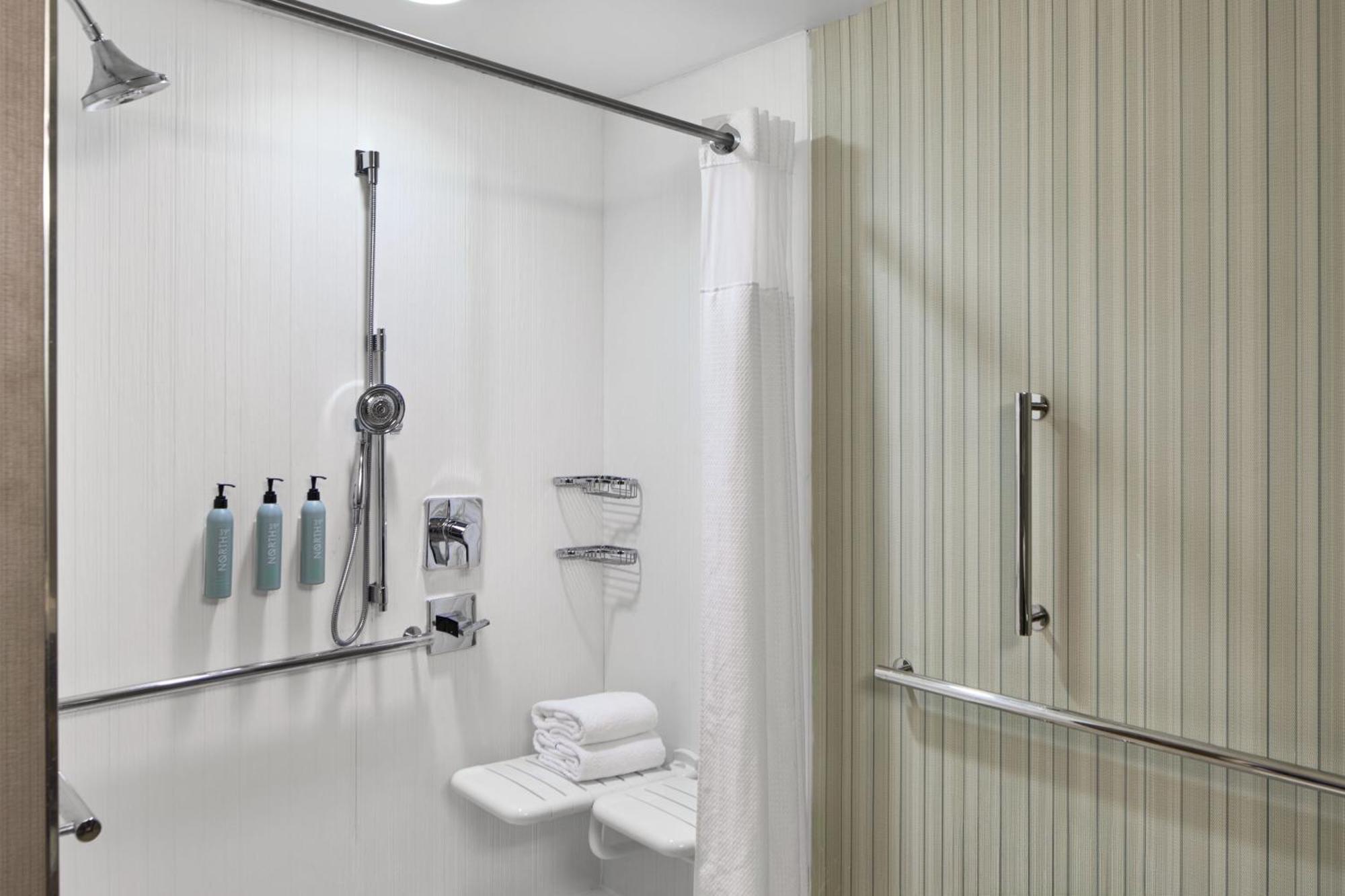 Hotel Courtyard By Marriott Atlanta Ne/Duluth Sugarloaf Esterno foto